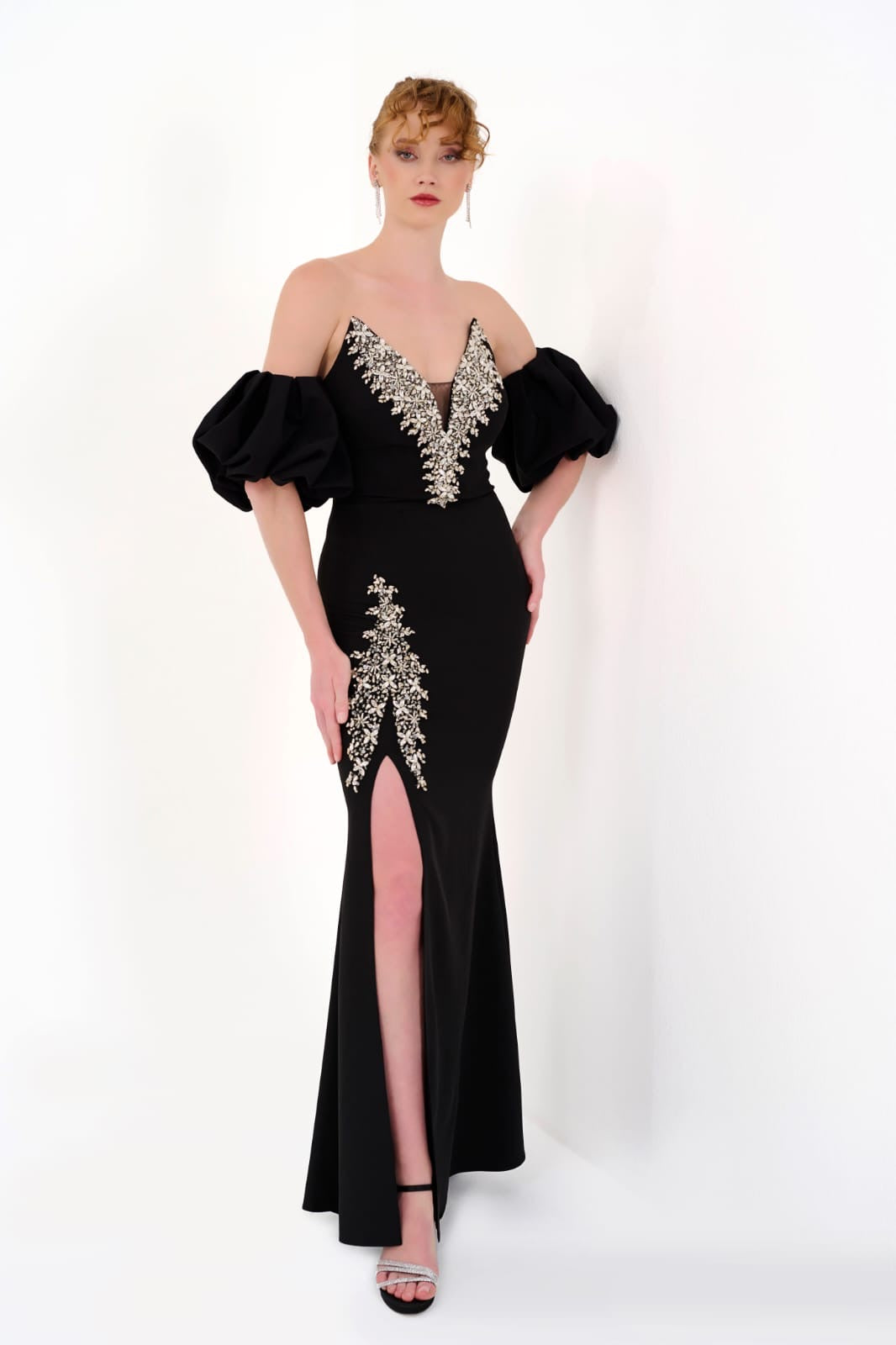 Elegantes Abendkleid mit Puffärmeln & Schmuckdetails – C4960 in Blau – Ansicht 2 | Lamia Mode
