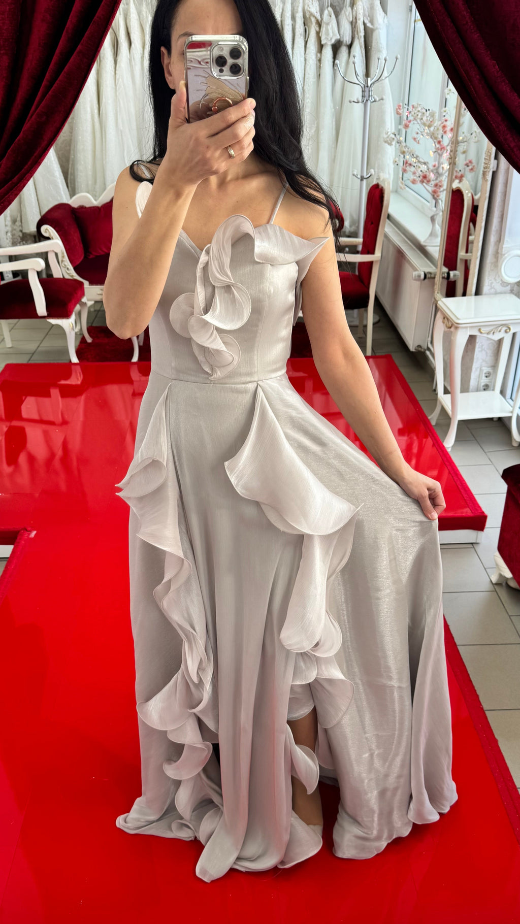 Abendkleid M291 – Organza und Beinschlitz in Nerz – Ansicht 2 | Lamia Mode