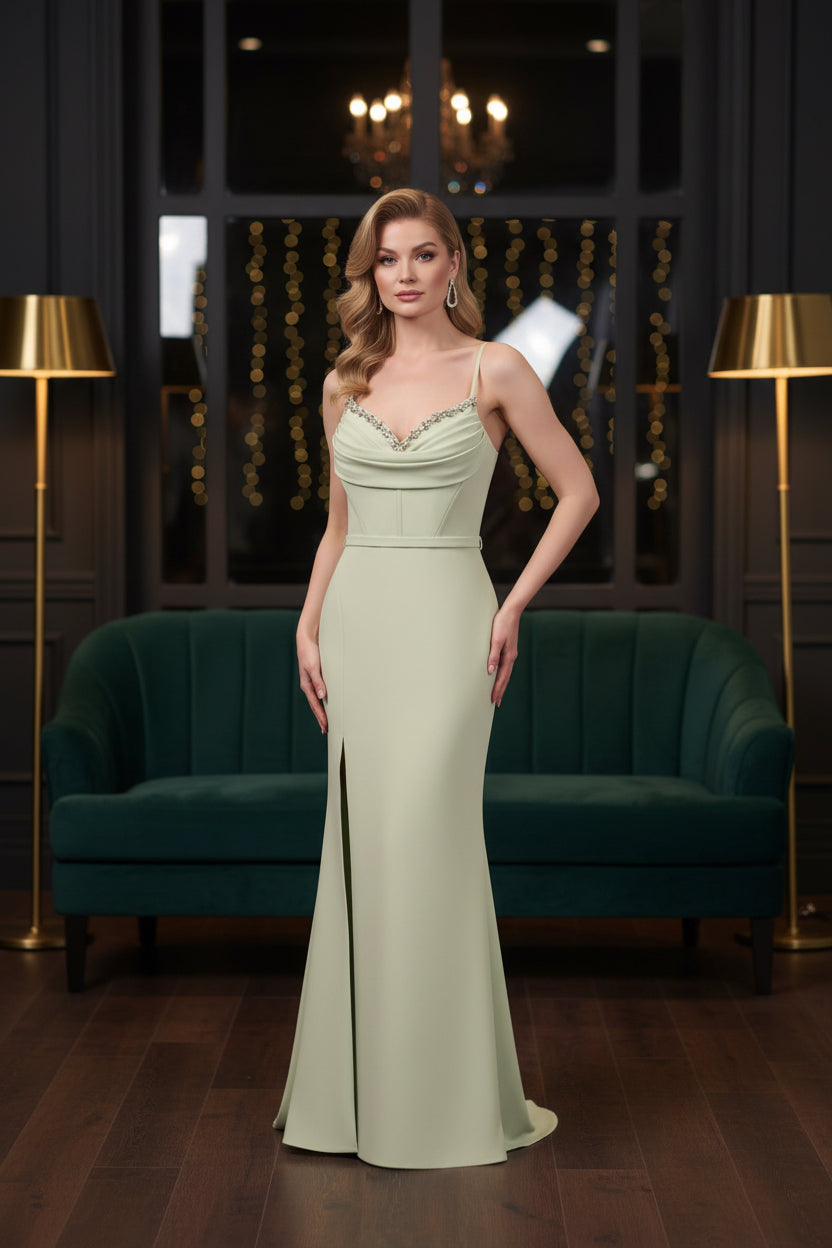 Elegantes Abendkleid mit Strass-V-Ausschnitt C2146 in mint-grun – Ansicht 1 | Lamia Mode