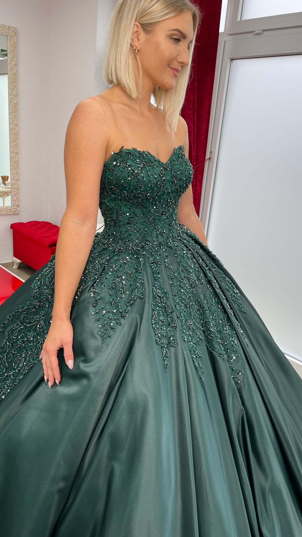 Ballkleid Seba – Satin und Spitze – Ansicht 3 | Lamia Mode