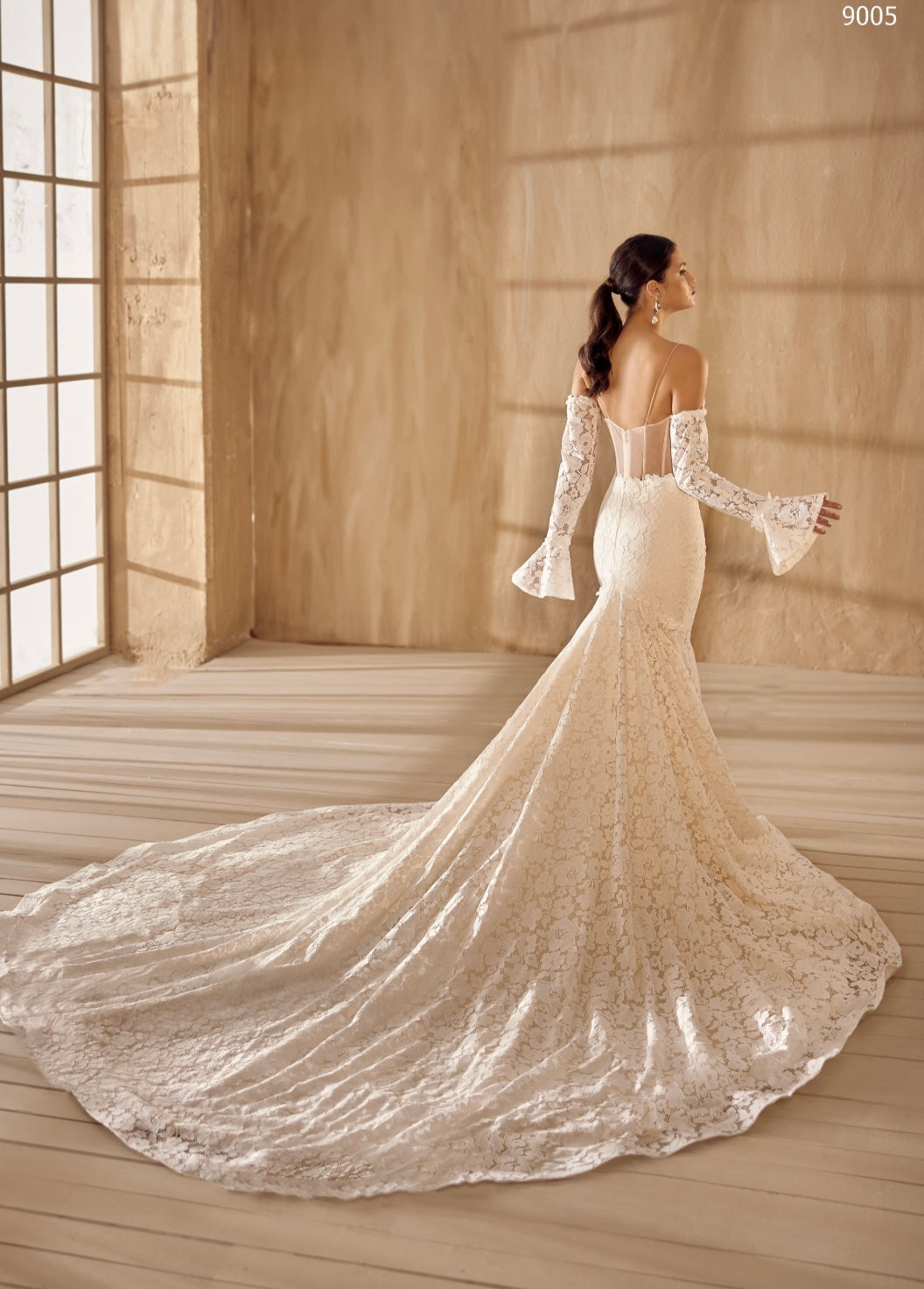 Brautkleid 2053 – Ansicht 4 | Lamia Mode