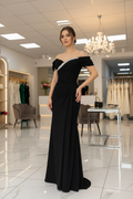 Elegantes Off-Shoulder-Abendkleid mit Schmuckdetail – C4988 in Blau – Ansicht 1 | Lamia Mode