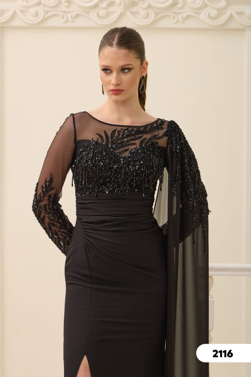 Elegantes Abendkleid mit Perlen- und Stickereibesatz – C2116 in Puder – Ansicht 5 | Lamia Mode