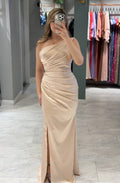 Abendkleid LD2004 – Satin und figurbetonte Passform in Braun – Ansicht 6 | Lamia Mode