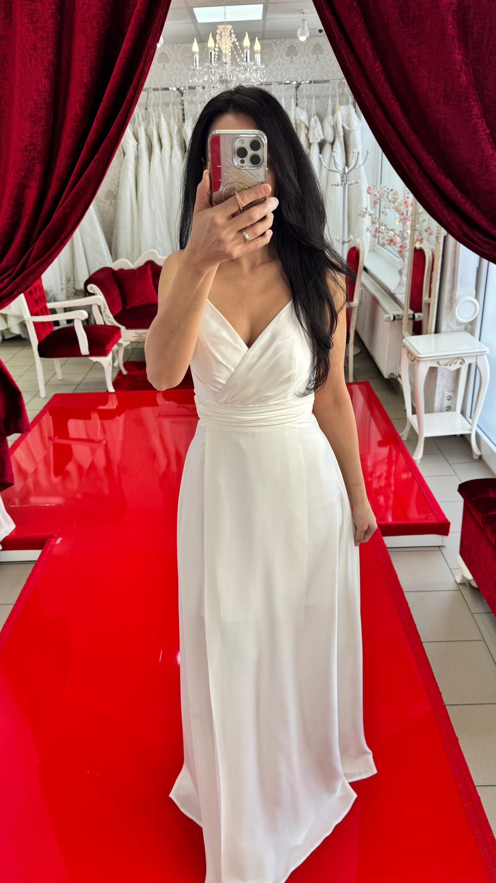 Standesamtkleid M338 – figurbetonte Passform und fließende Silhouette in Creme – Ansicht 2 | Lamia Mode