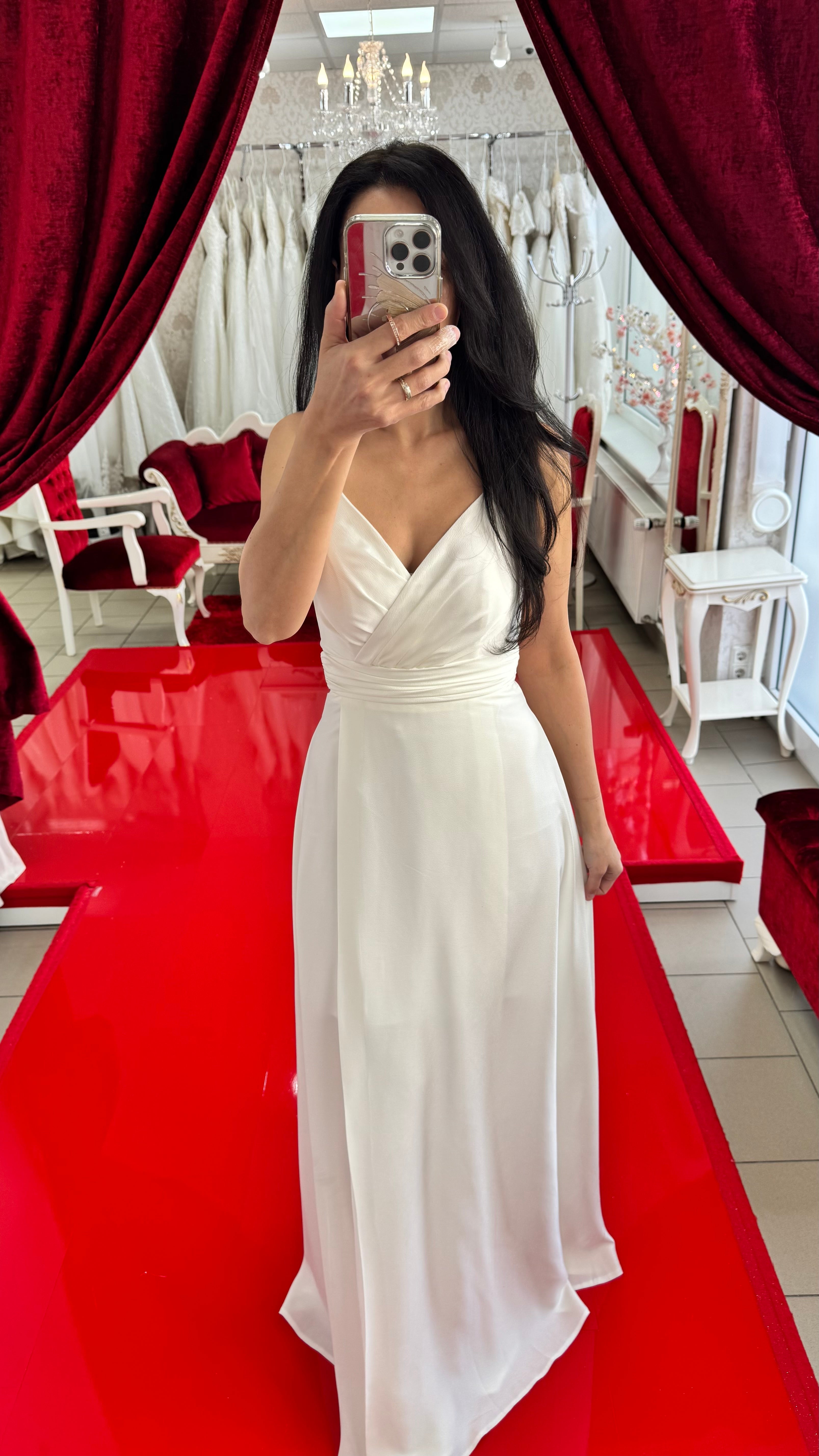 Standesamtkleid M338 – figurbetonte Passform und fließende Silhouette in Creme – Ansicht 2 | Lamia Mode