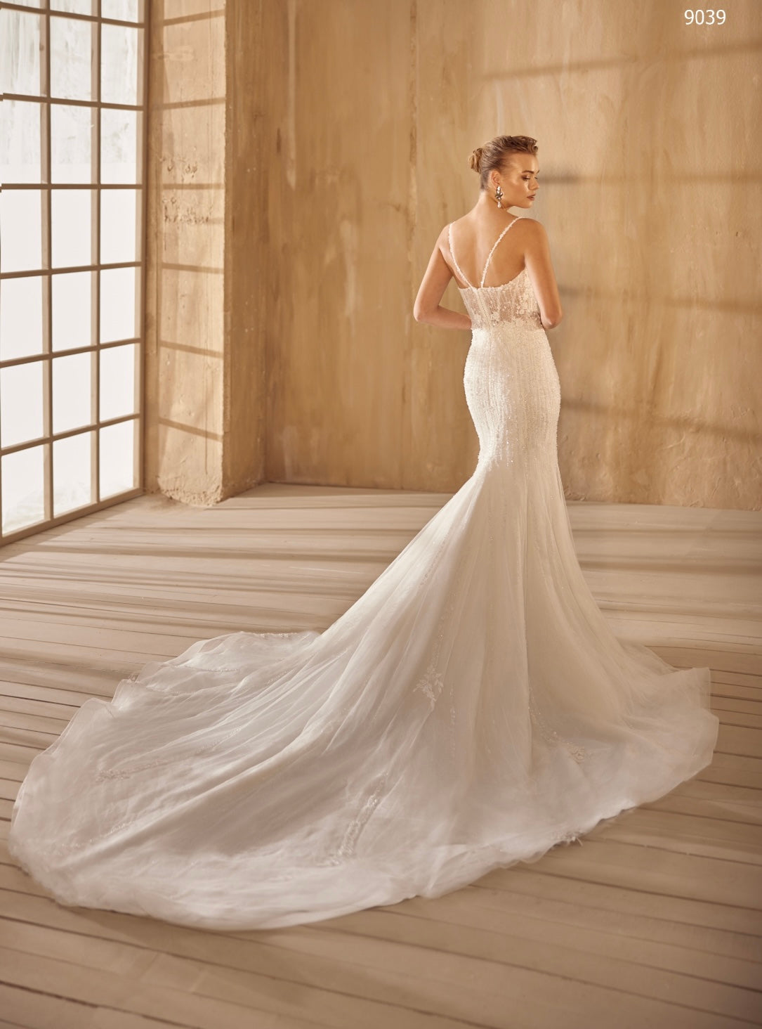 Brautkleid 2056 – Ansicht 3 | Lamia Mode