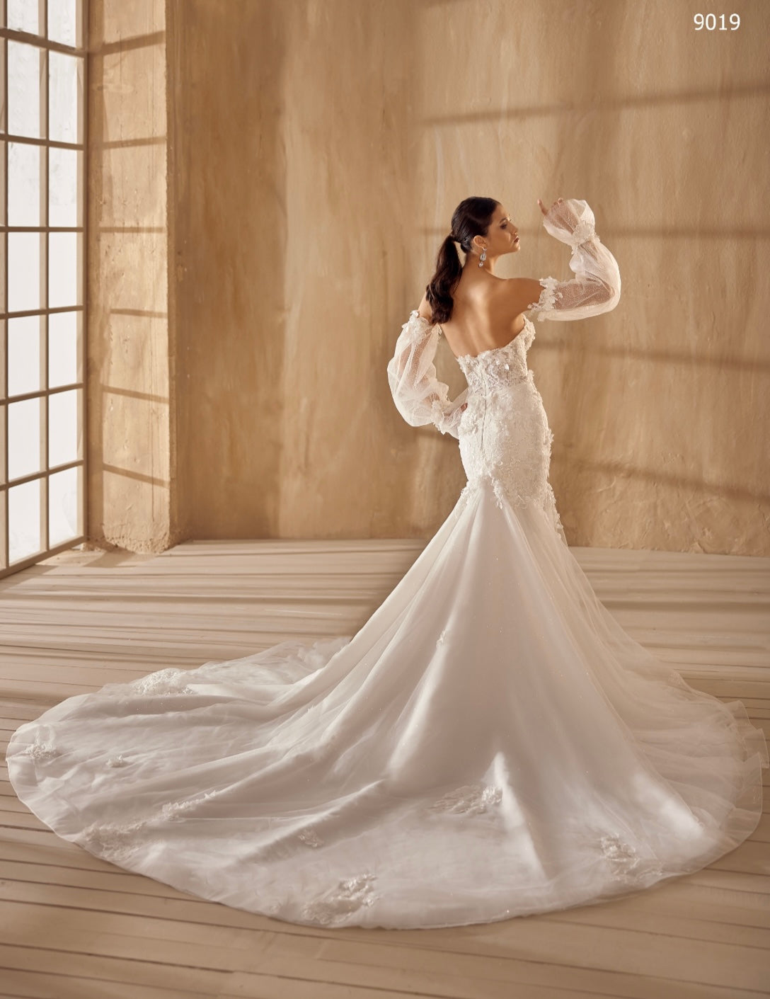 Brautkleid 2054 – Ansicht 2 | Lamia Mode