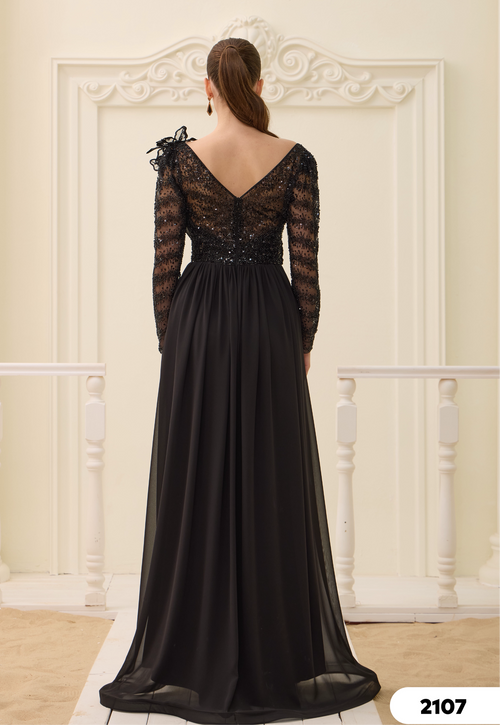 Abendkleid C2107 in Blau – Lamia Braut & Abendmode