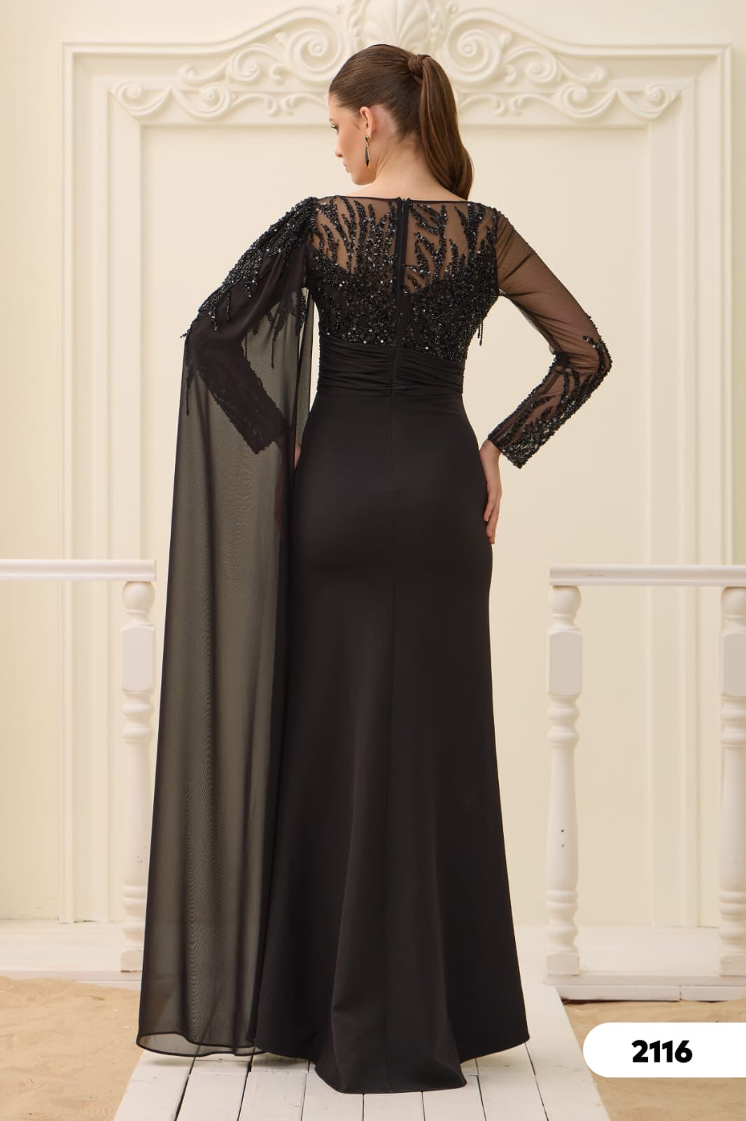 Elegantes Abendkleid mit Perlen- und Stickereibesatz – C2116 in Puder – Ansicht 6 | Lamia Mode