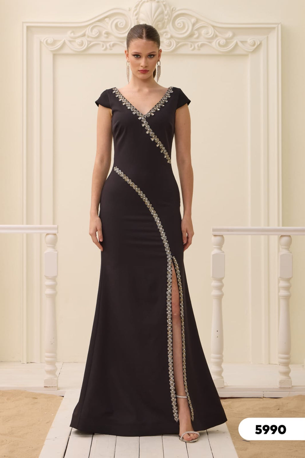 Elegantes Abendkleid aus Kreppstoff C5990 in gruen-3 – Ansicht 2 | Lamia Mode