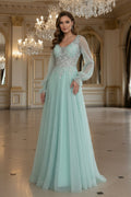 Elegantes Abendkleid mit Spitze &amp; fließendem Tüll in mint-grun – Ansicht 1 | Lamia Mode