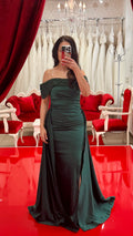 Elegantes Abendkleid mit Perlenbesatz und Off-Shoulder-Design / A1004 in smaragdgrun – Ansicht 1 | Lamia Mode