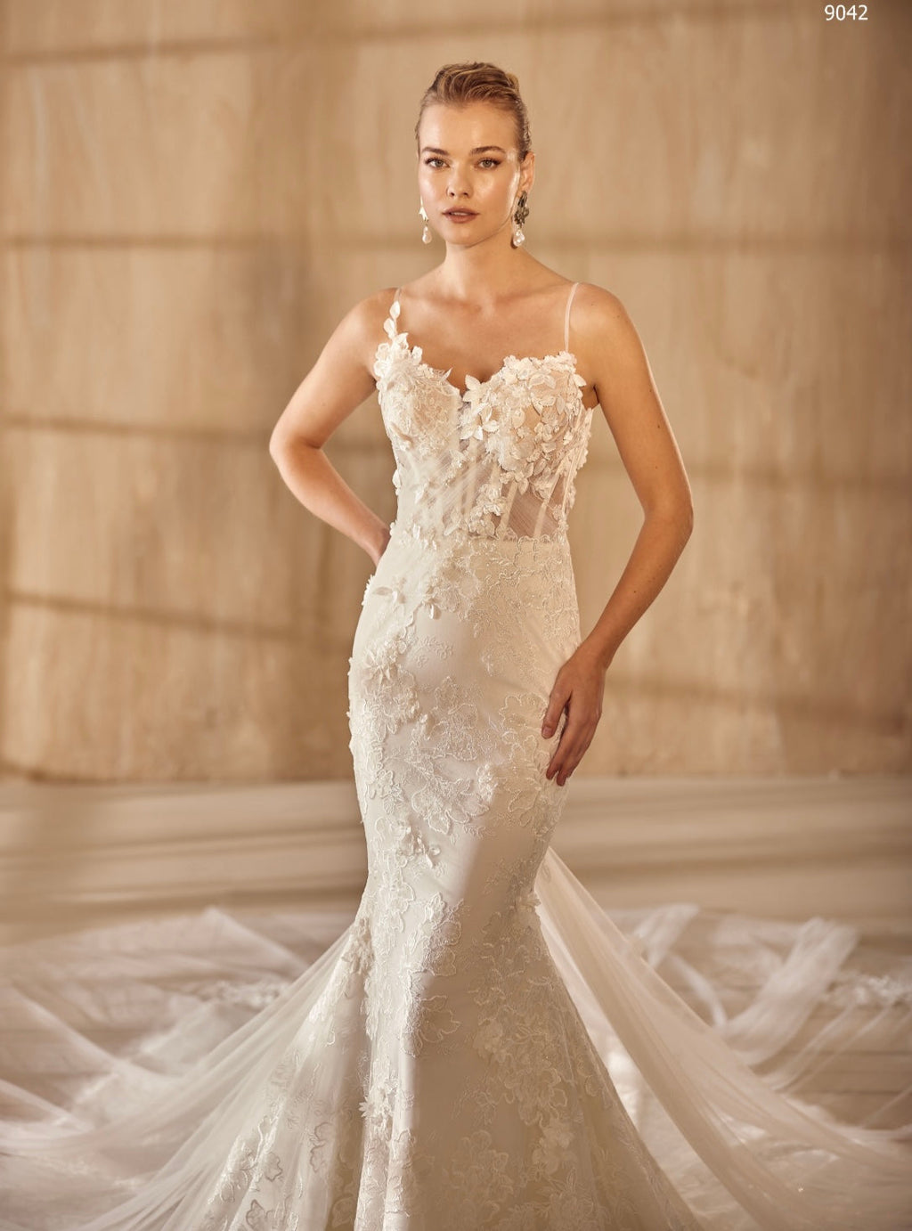 Brautkleid 2057 – Ansicht 4 | Lamia Mode
