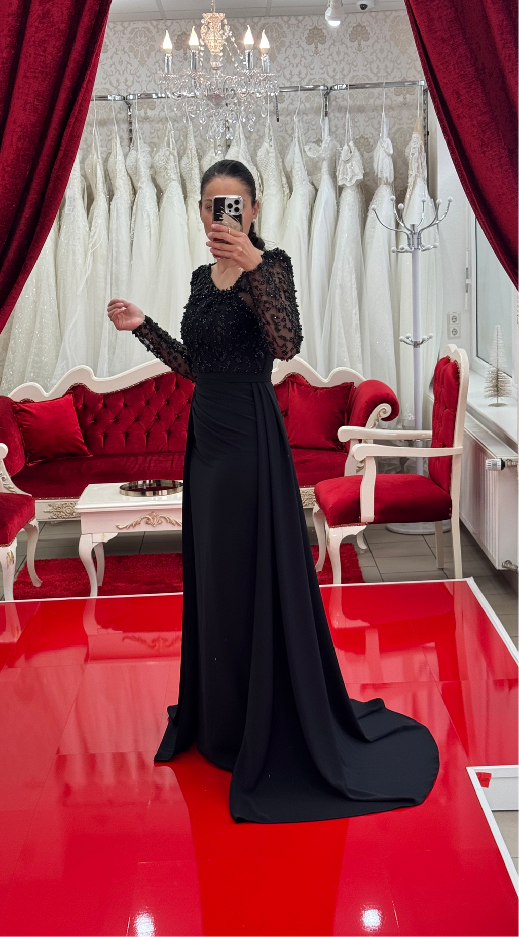 Abendkleid R7451 – Tüll und Schleppe in Nerz – Ansicht 2 | Lamia Mode