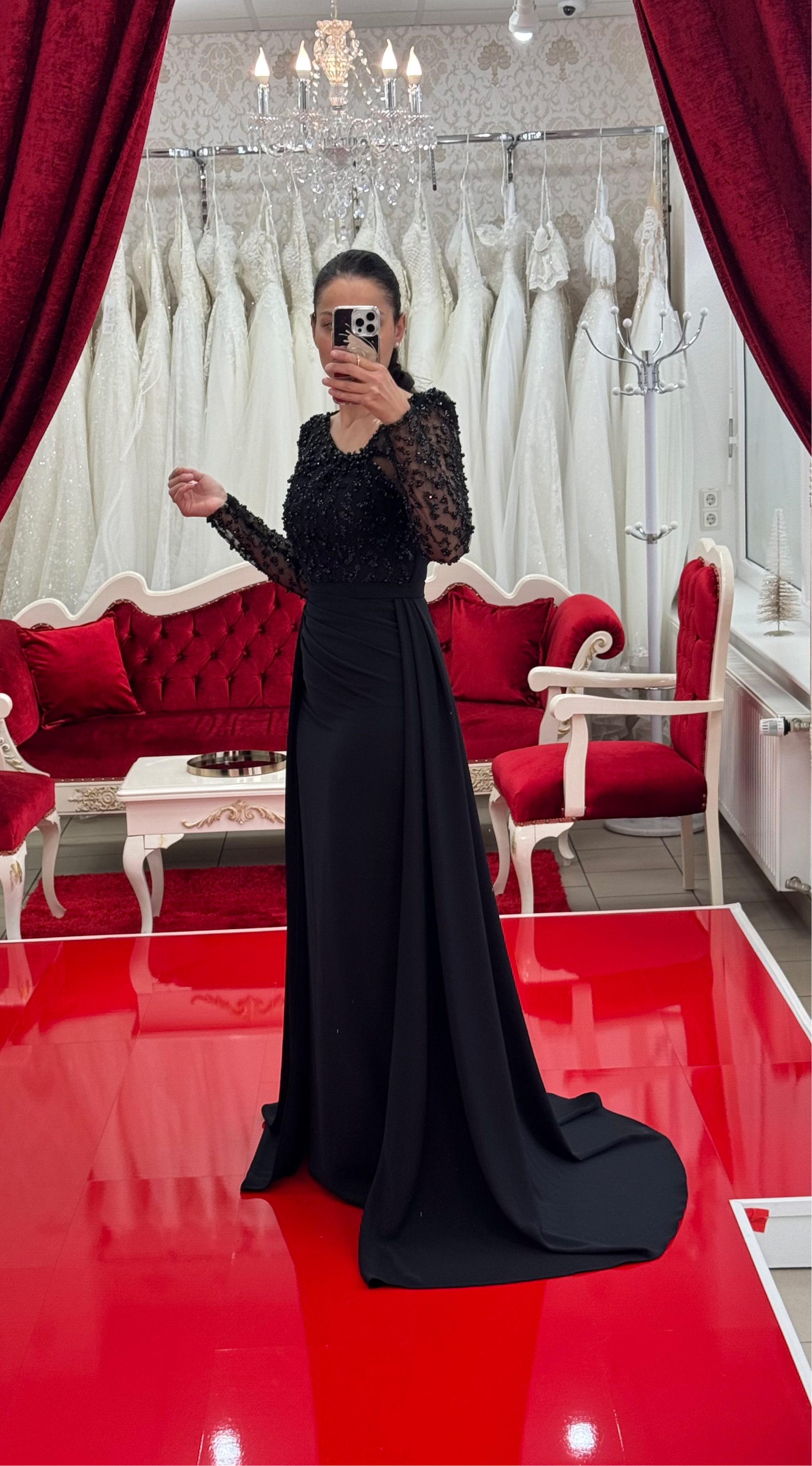 Abendkleid R7451 – Tüll und Schleppe in Nerz – Ansicht 2 | Lamia Mode