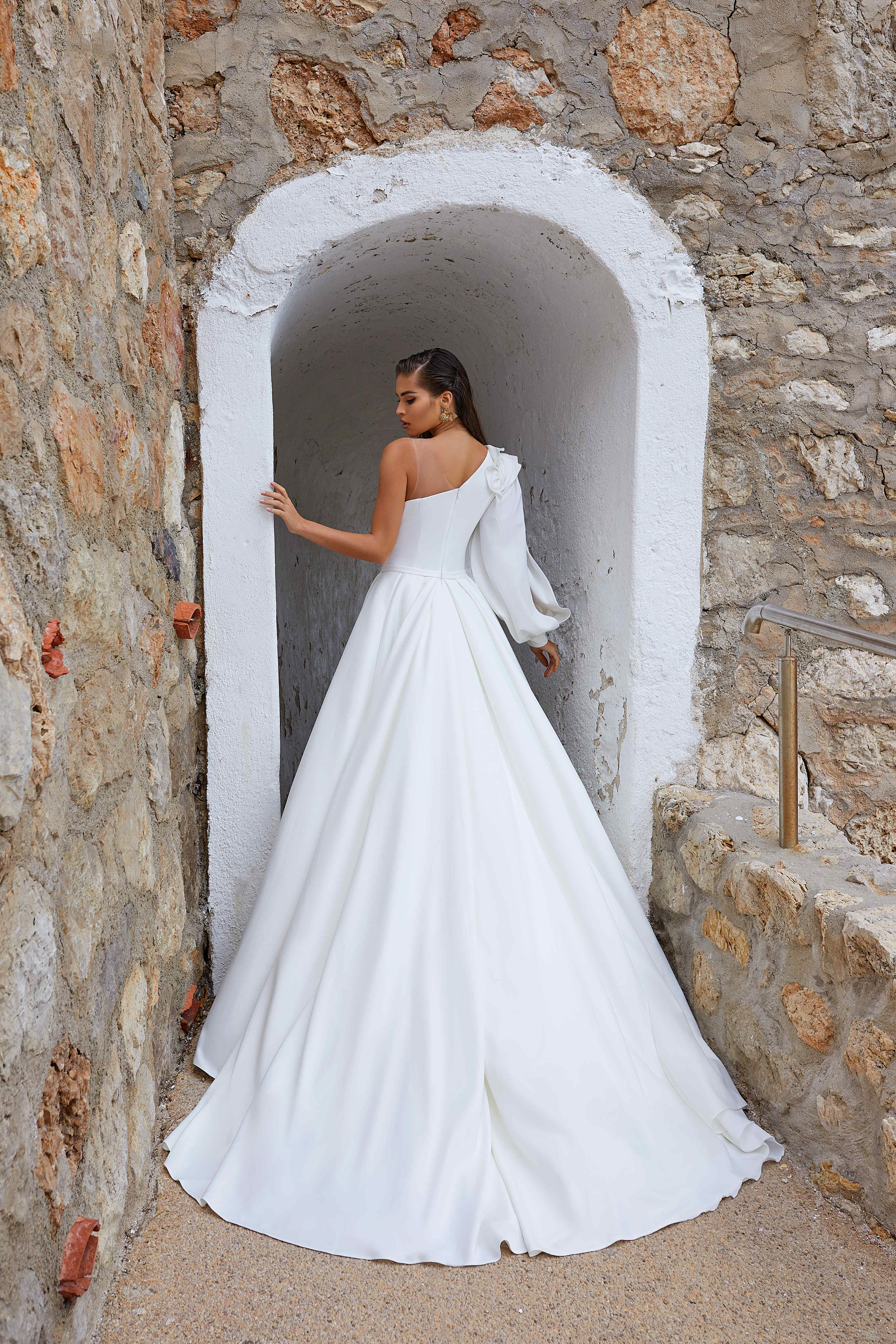 Brautkleid BERCIA – Ansicht 3 | Lamia Mode
