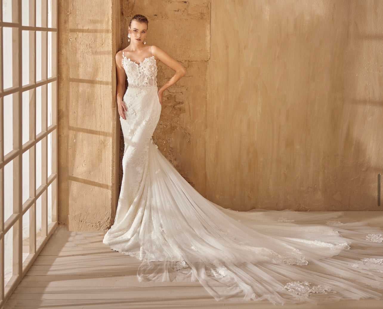Brautkleid 2057 – Ansicht 2 | Lamia Mode