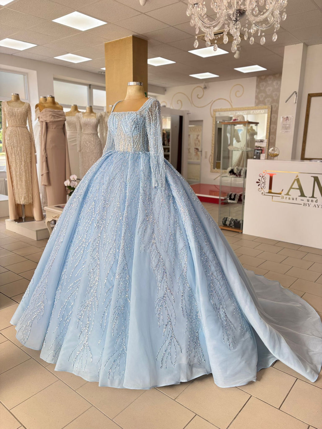 Ballkleid SB3299 – Ansicht 4 | Lamia Mode