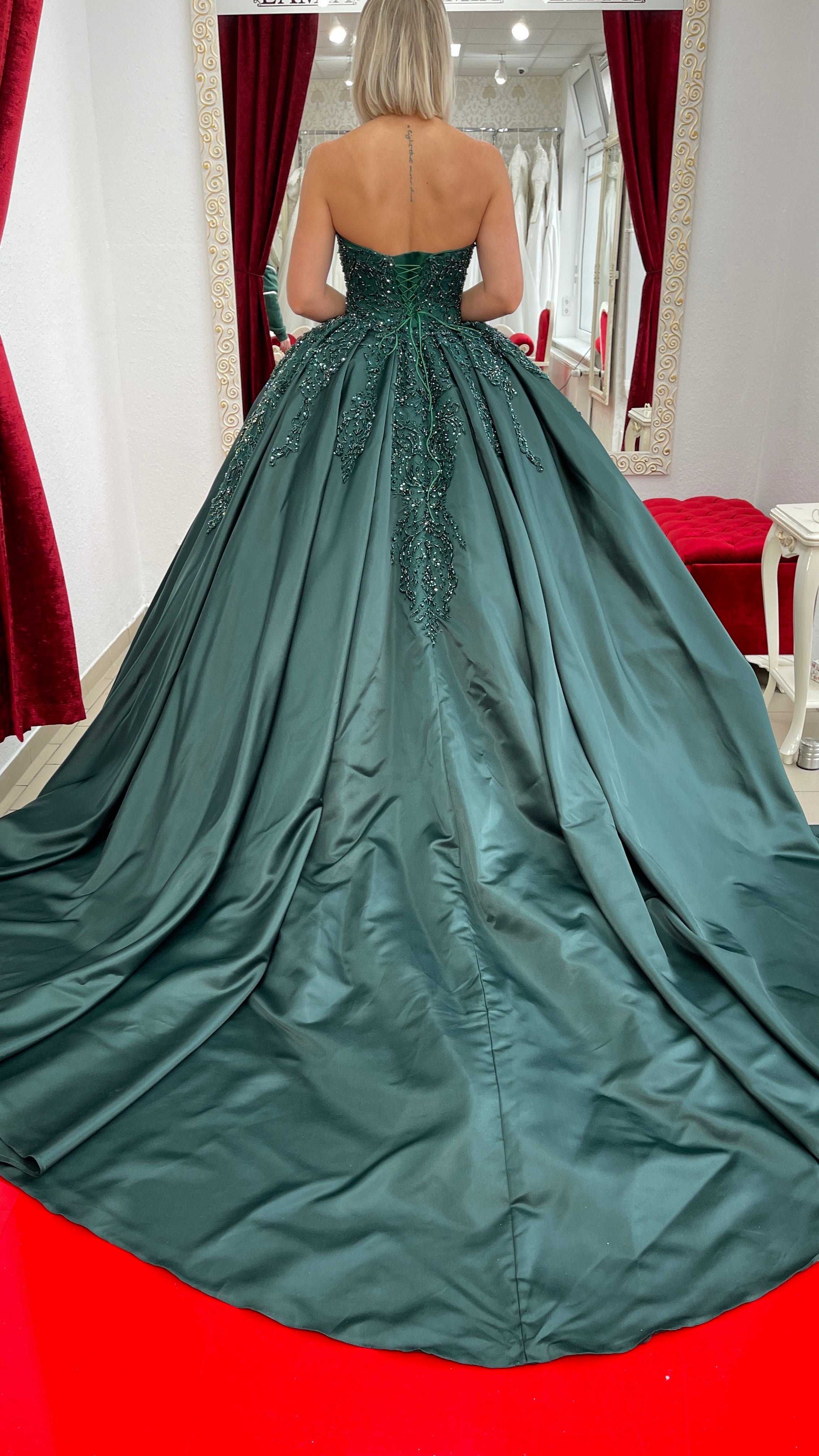 Ballkleid Seba – Satin und Spitze – Ansicht 4 | Lamia Mode