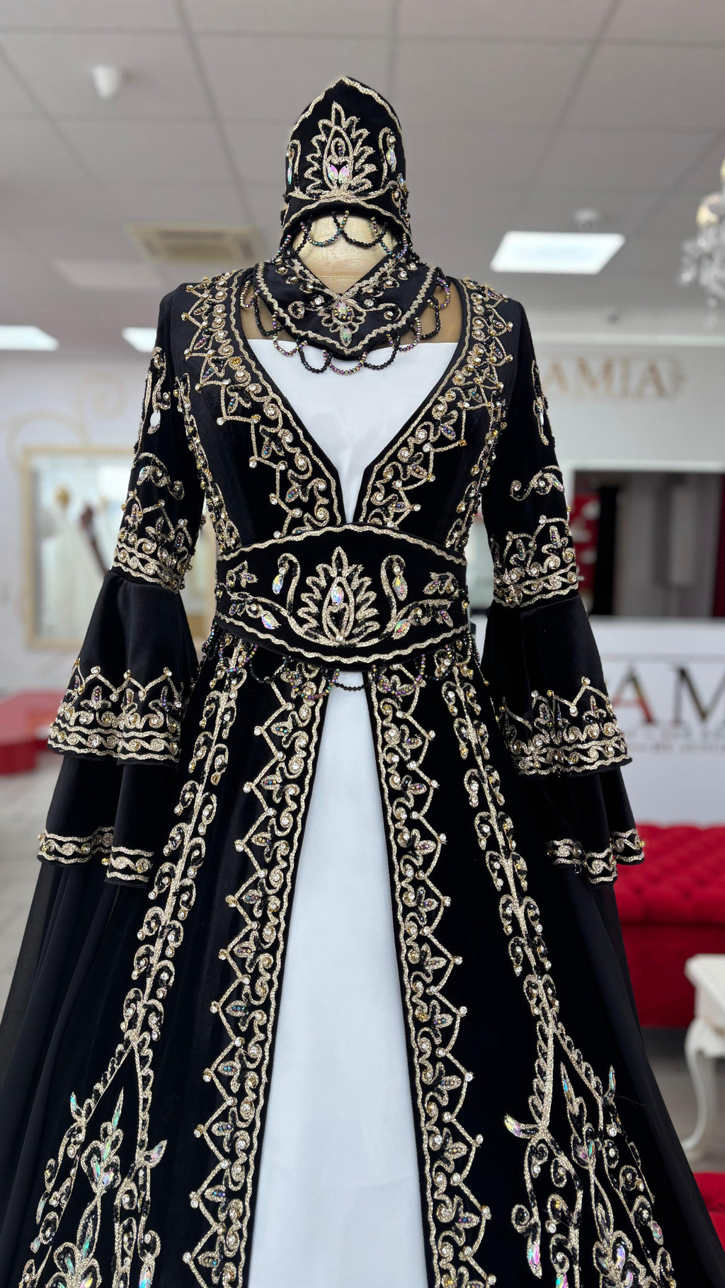Kaftan „Mira“ – Luxus Bindallı Set in Schwarz mit Goldstickerei (4-teilig) in Blau – Ansicht 3 | Lamia Mode