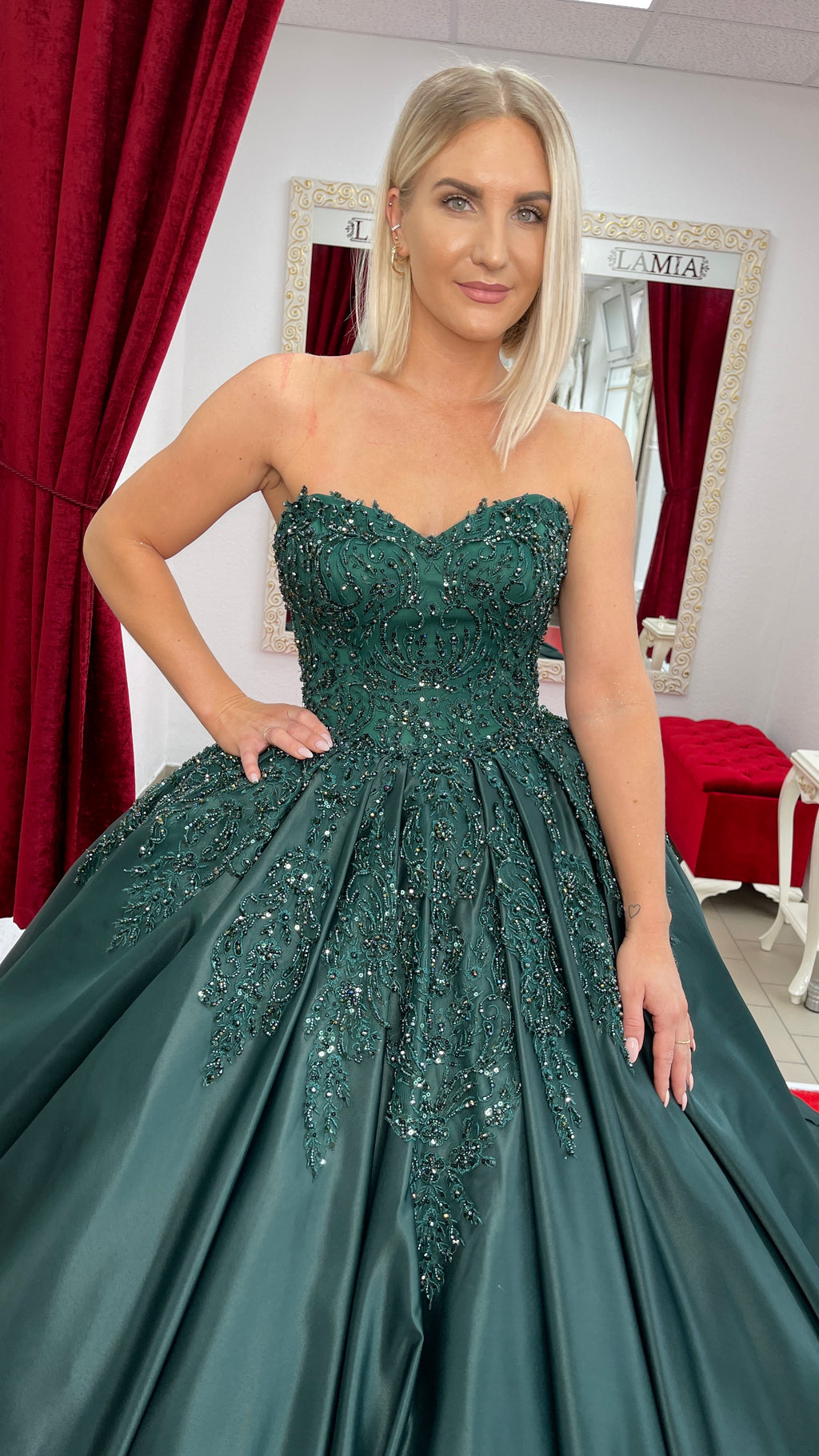 Ballkleid Seba – Satin und Spitze – Ansicht 2 | Lamia Mode