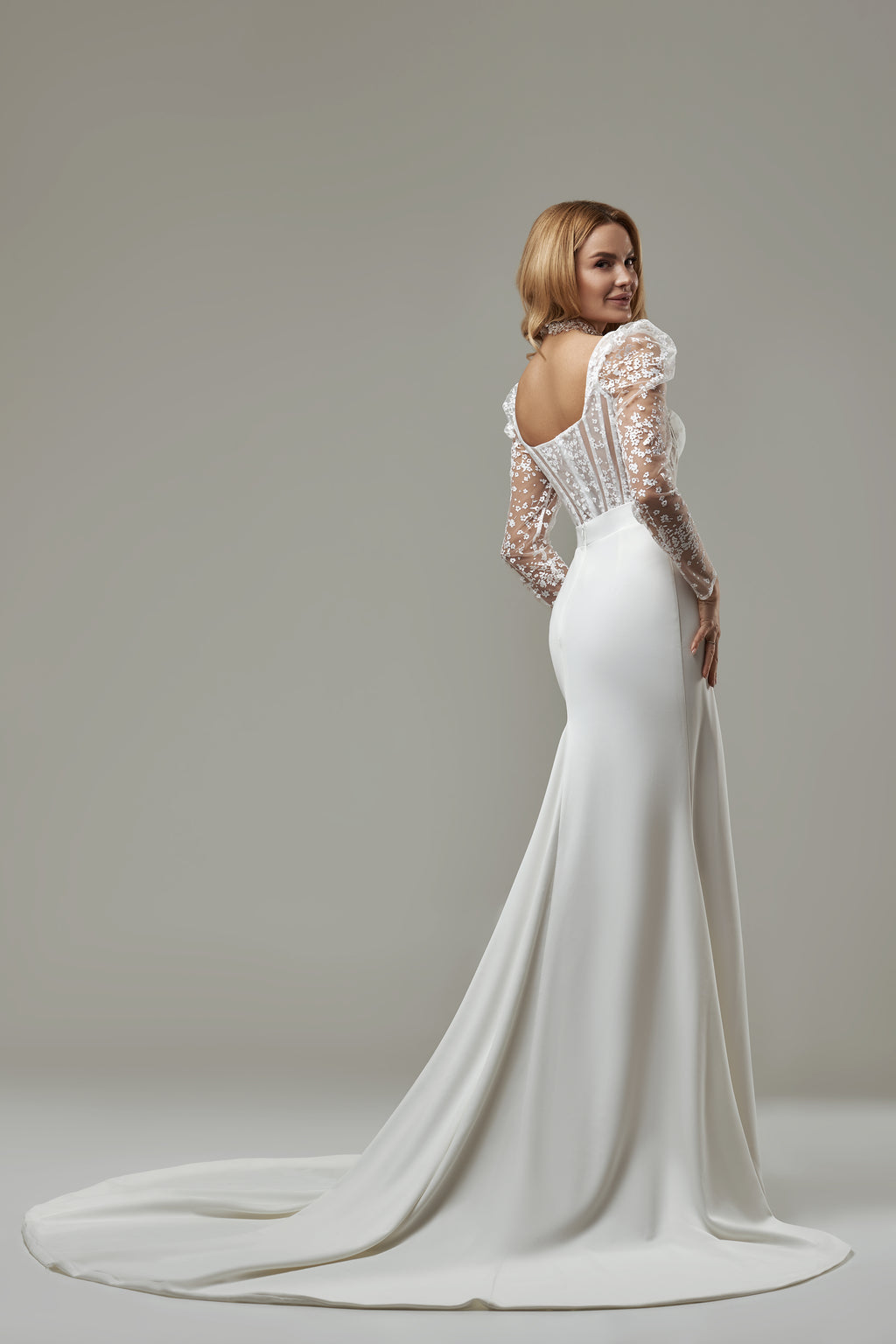 Zweiteiliges Brautkleid Cart – Spitze und figurbetonte Passform – Ansicht 2 | Lamia Mode