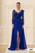 Abendkleid C2107 in Royalblau – Lamia Braut & Abendmode