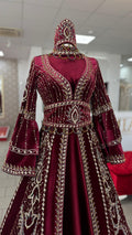 Kaftan „Sultan“ – Luxus Bindallı in Bordeaux mit Goldstickerei 4- Teilig in Bordeaux – Ansicht 3 | Lamia Mode