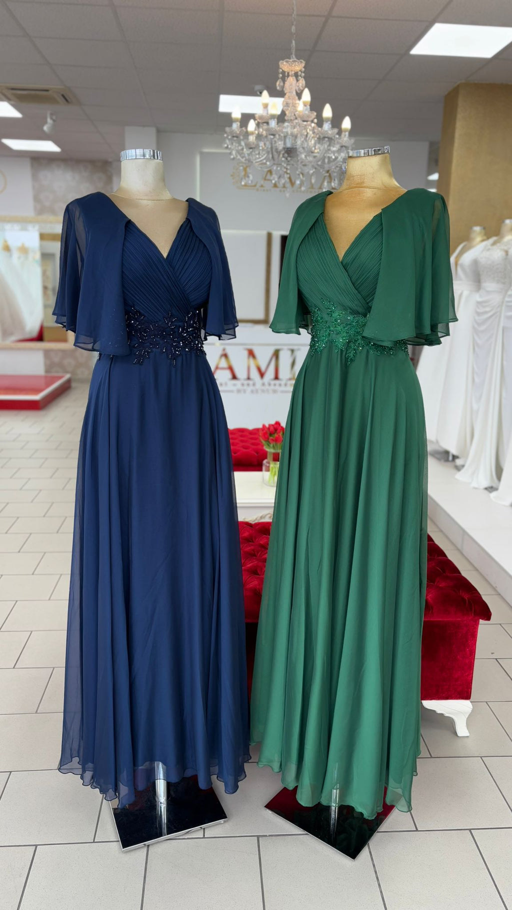 Abendkleid mit Chiffonrock & V-Ausschnitt – Modell FK639 in gruen-1 – Ansicht 3 | Lamia Mode