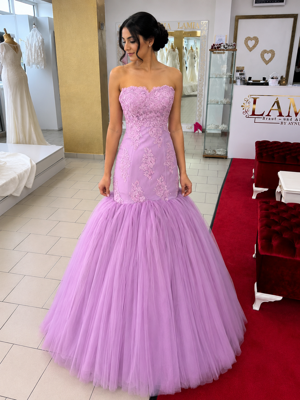 Ballkleid Flieder – Tüll und Spitze in Flieder – Ansicht 1 | Lamia Mode