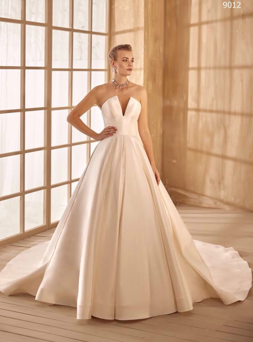 Brautkleid 2060 – Ansicht 4 | Lamia Mode
