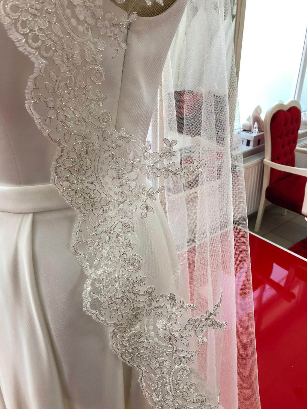 Schleier mit Spitzenkante L26 – Ansicht 3 | Lamia Mode