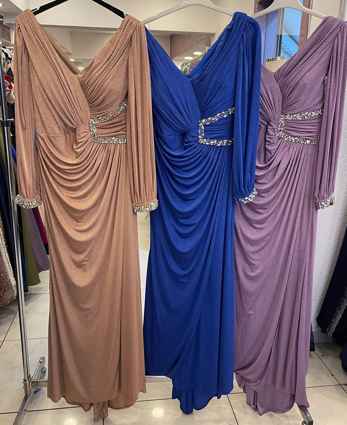 Abendkleid C5984 in Lavendel – Lamia Braut & Abendmode
