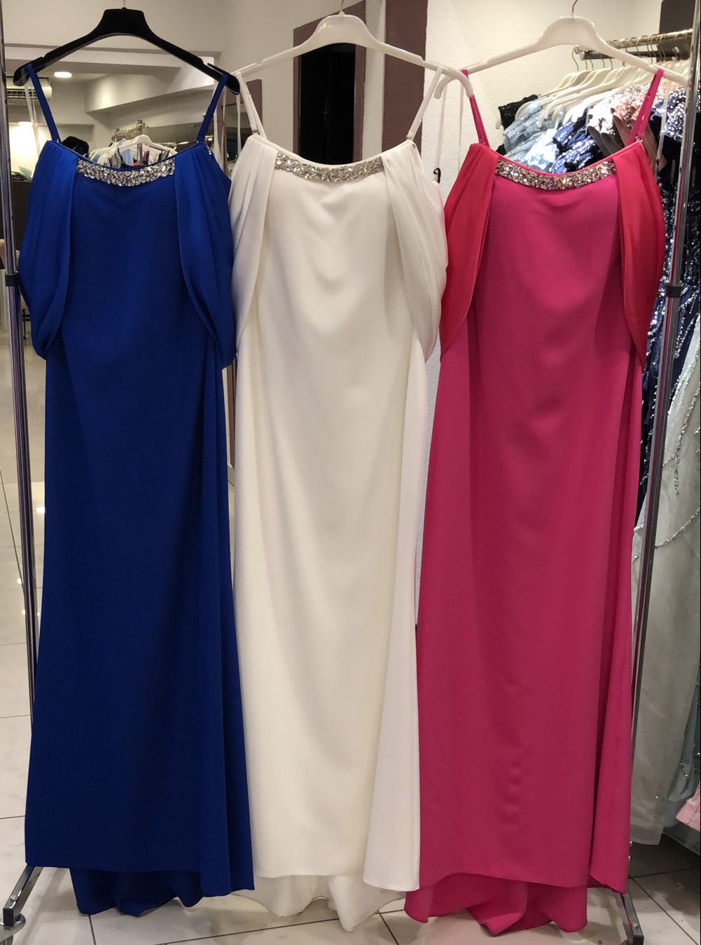 Abendkleid C6149 in Royalblau – Lamia Braut & Abendmode