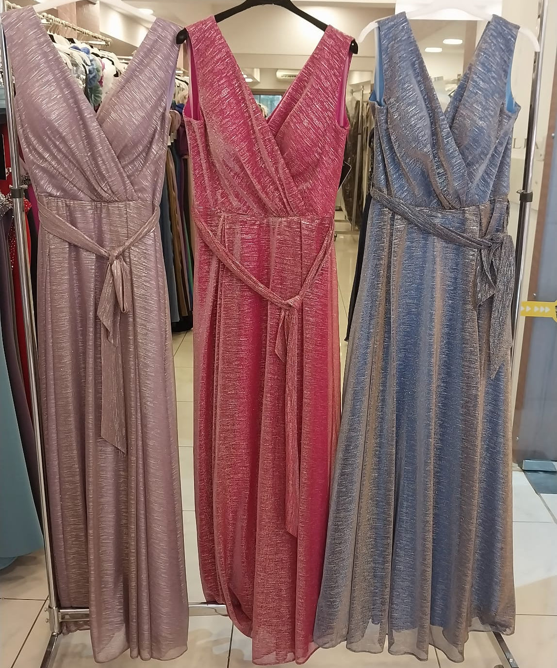 Abendkleid C6155 in Indigo – Lamia Braut & Abendmode