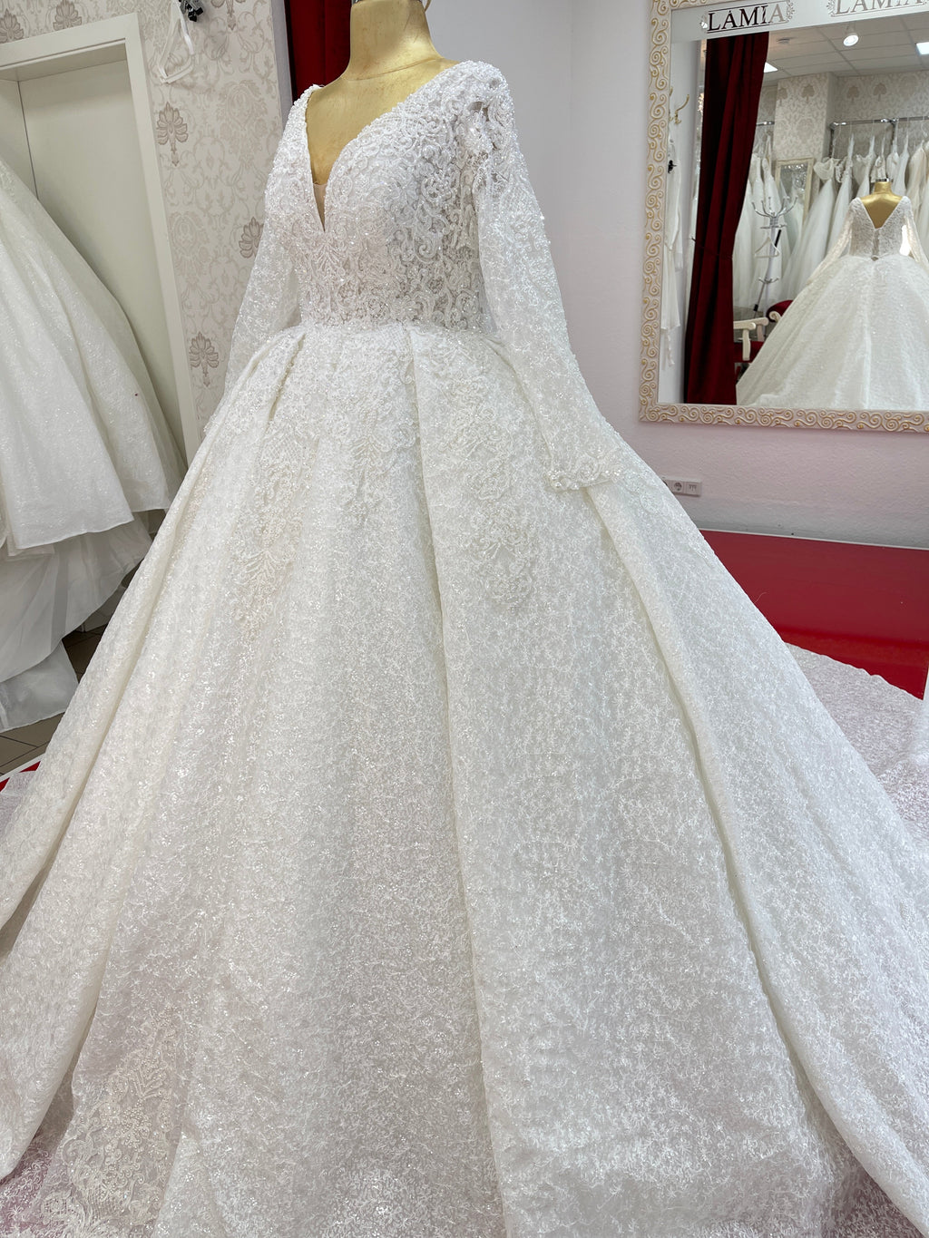 Brautkleid MAYA – Ansicht 2 | Lamia Mode