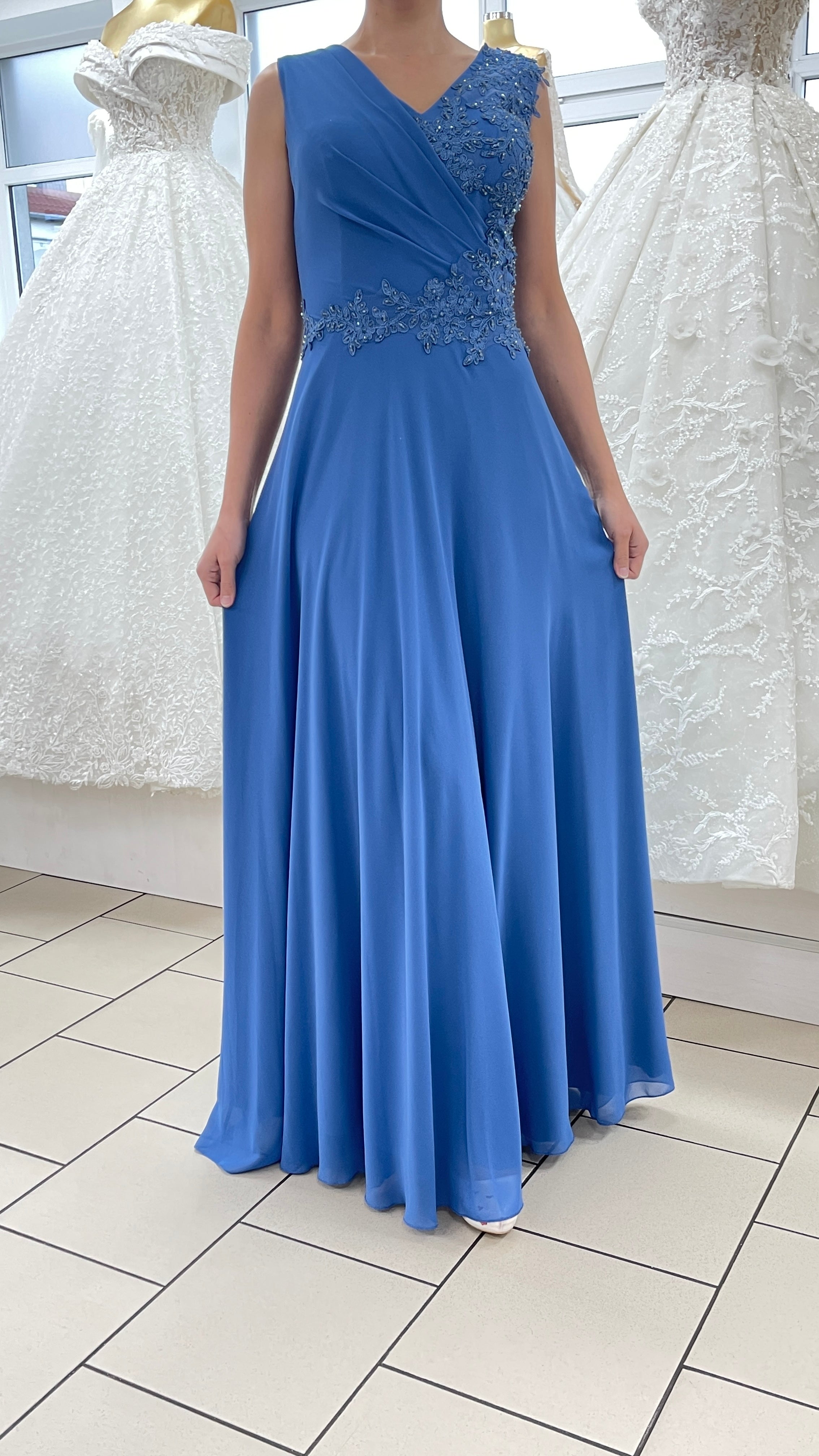 Abendkleid Elegantes Kleid mit Drapierung & fließender A-Linie – FK3245 in Indigo – Ansicht 1 | Lamia Mode