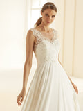 Brautkleid Pandora – Chiffon und Spitze in Creme – Ansicht 1 | Lamia Mode