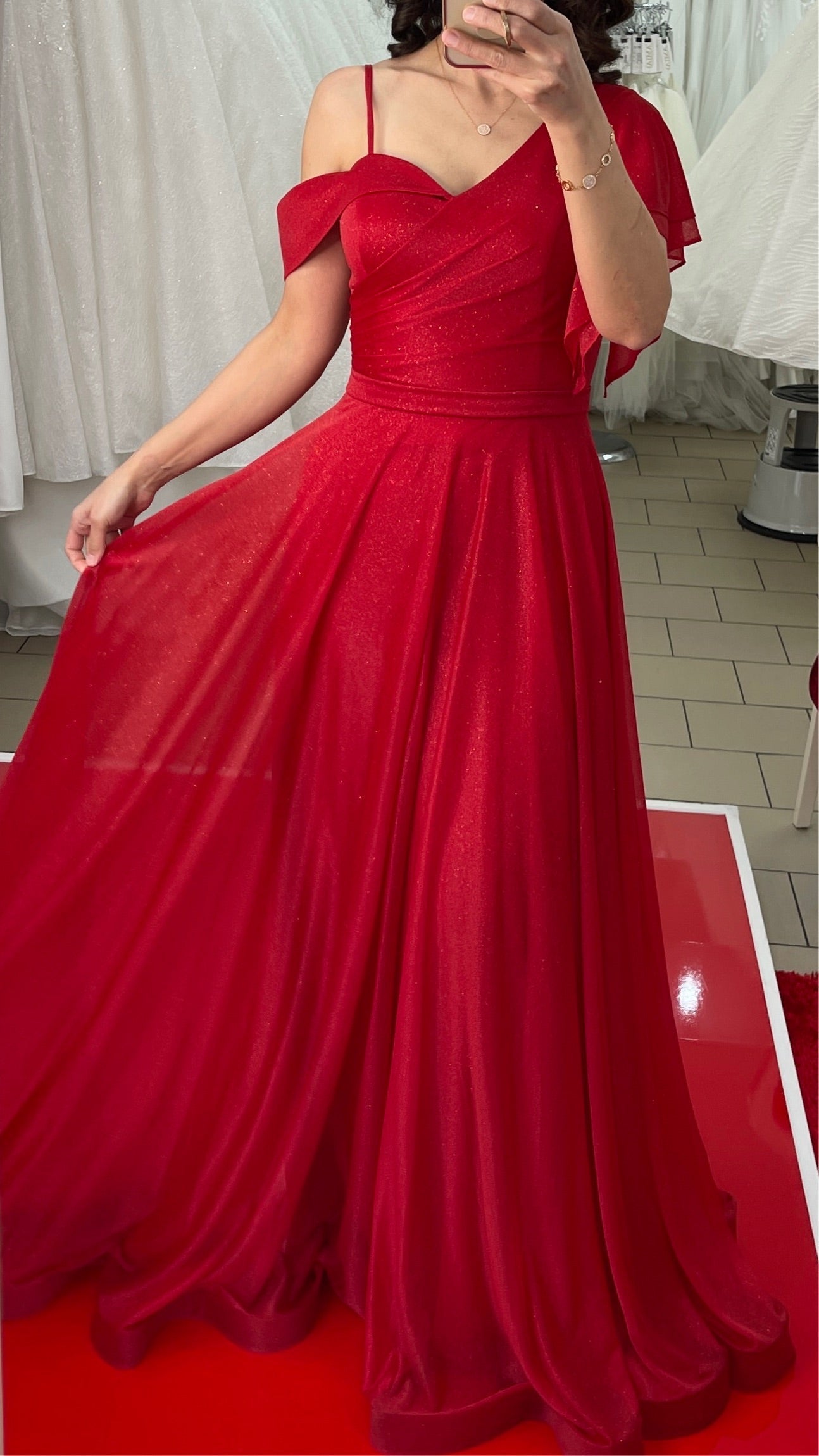 Abendkleid M113 in Pistazie – Ansicht 5 | Lamia Mode