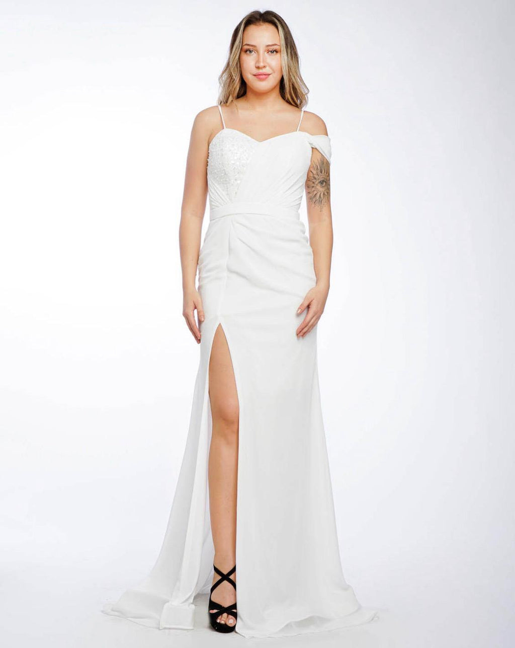 Standesamtkleid M196 – Chiffon und figurbetonte Passform in Weiß – Ansicht 1 | Lamia Mode