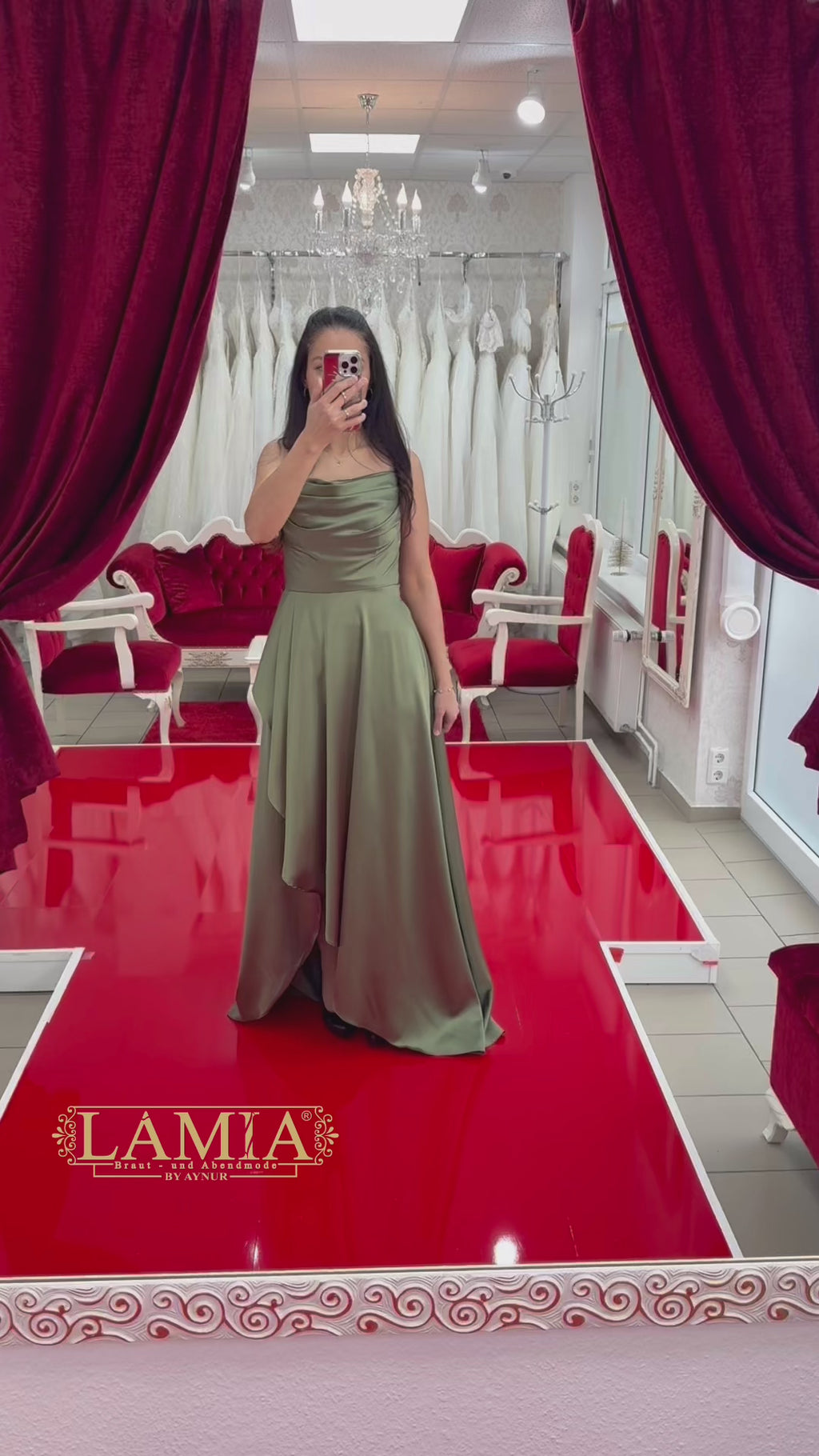 Abendkleid MD6037 – Satin und Beinschlitz