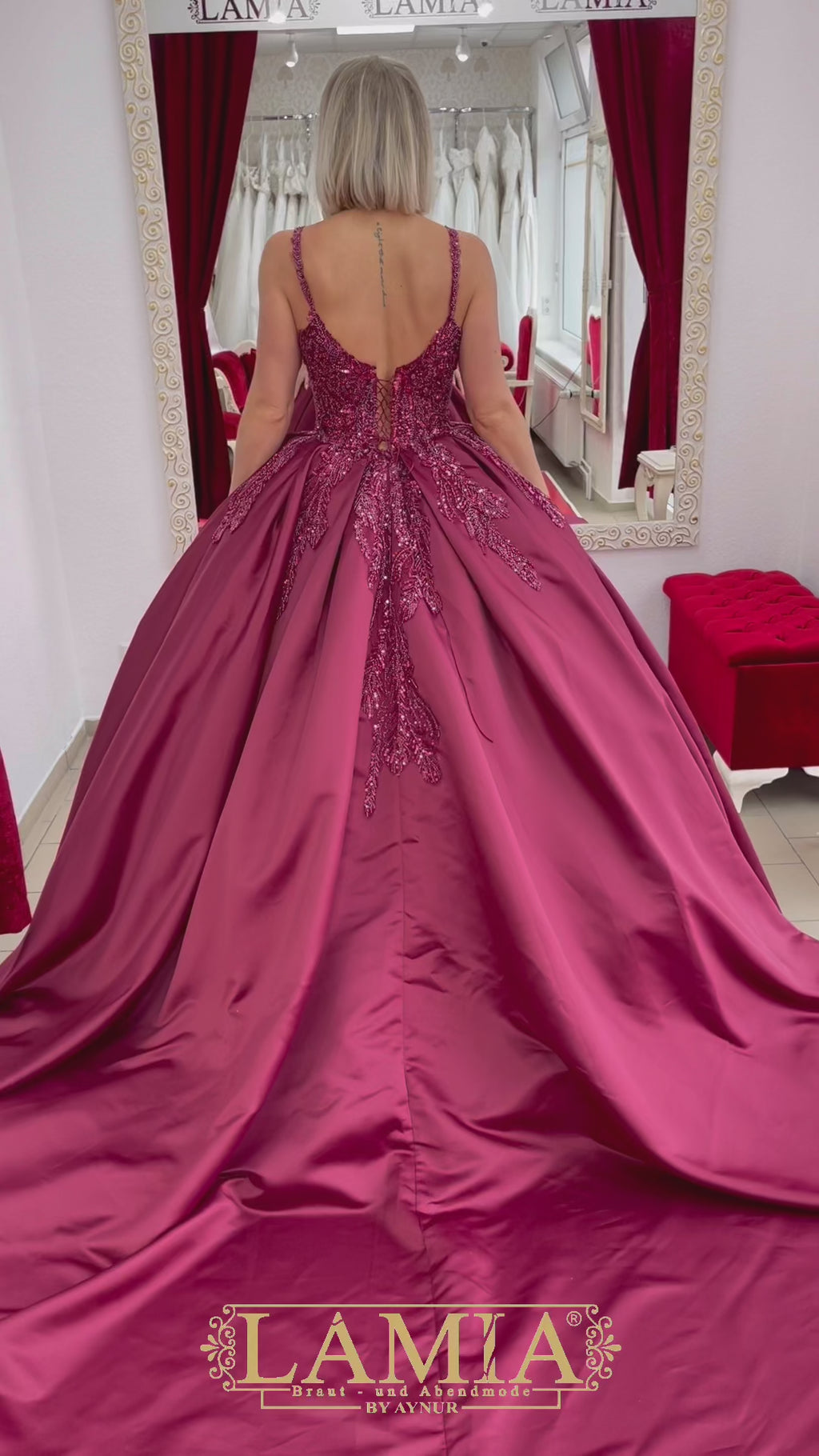 Ballkleid EMILIA – Spitze und Corsagen-Oberteil