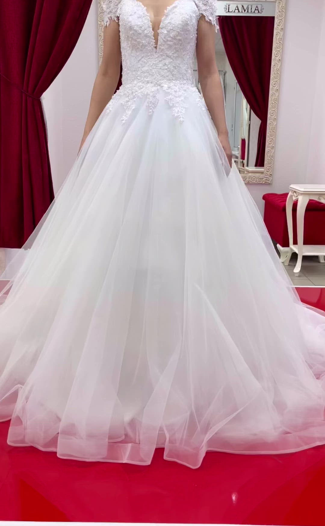 Brautkleid ASYA – Tüll und Spitze