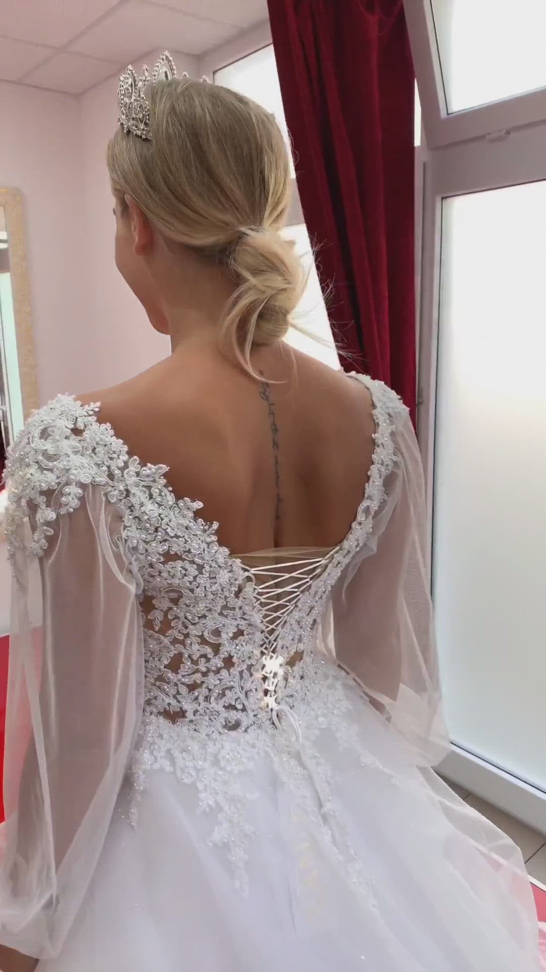 Brautkleid Meysa – Tüll und Spitze