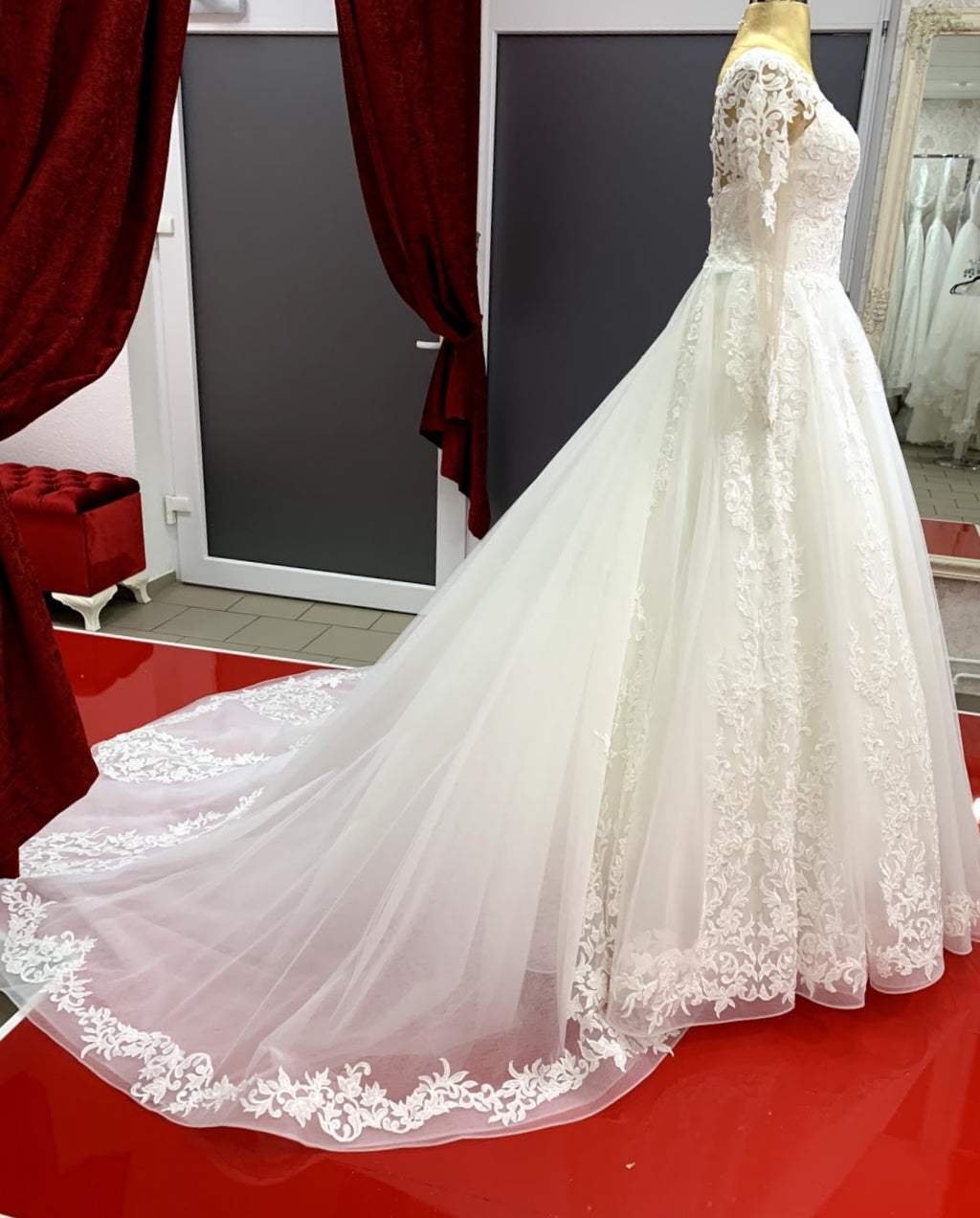 Brautkleid BV4575 – Ansicht 3 | Lamia Mode