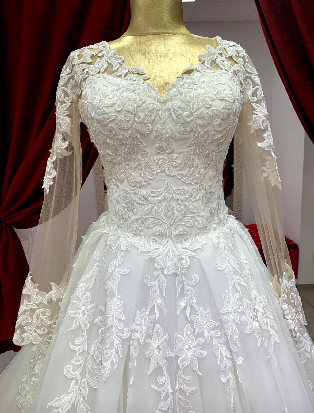 Brautkleid BV4575 – Ansicht 2 | Lamia Mode