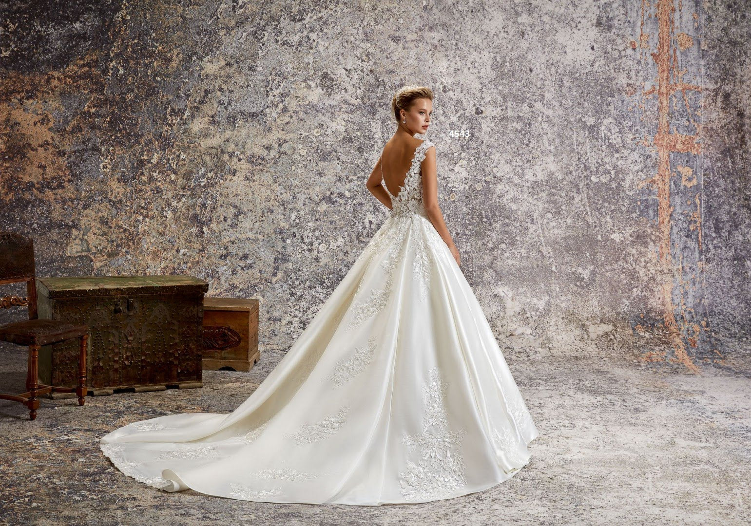 Brautkleid BV4543 – Ansicht 2 | Lamia Mode