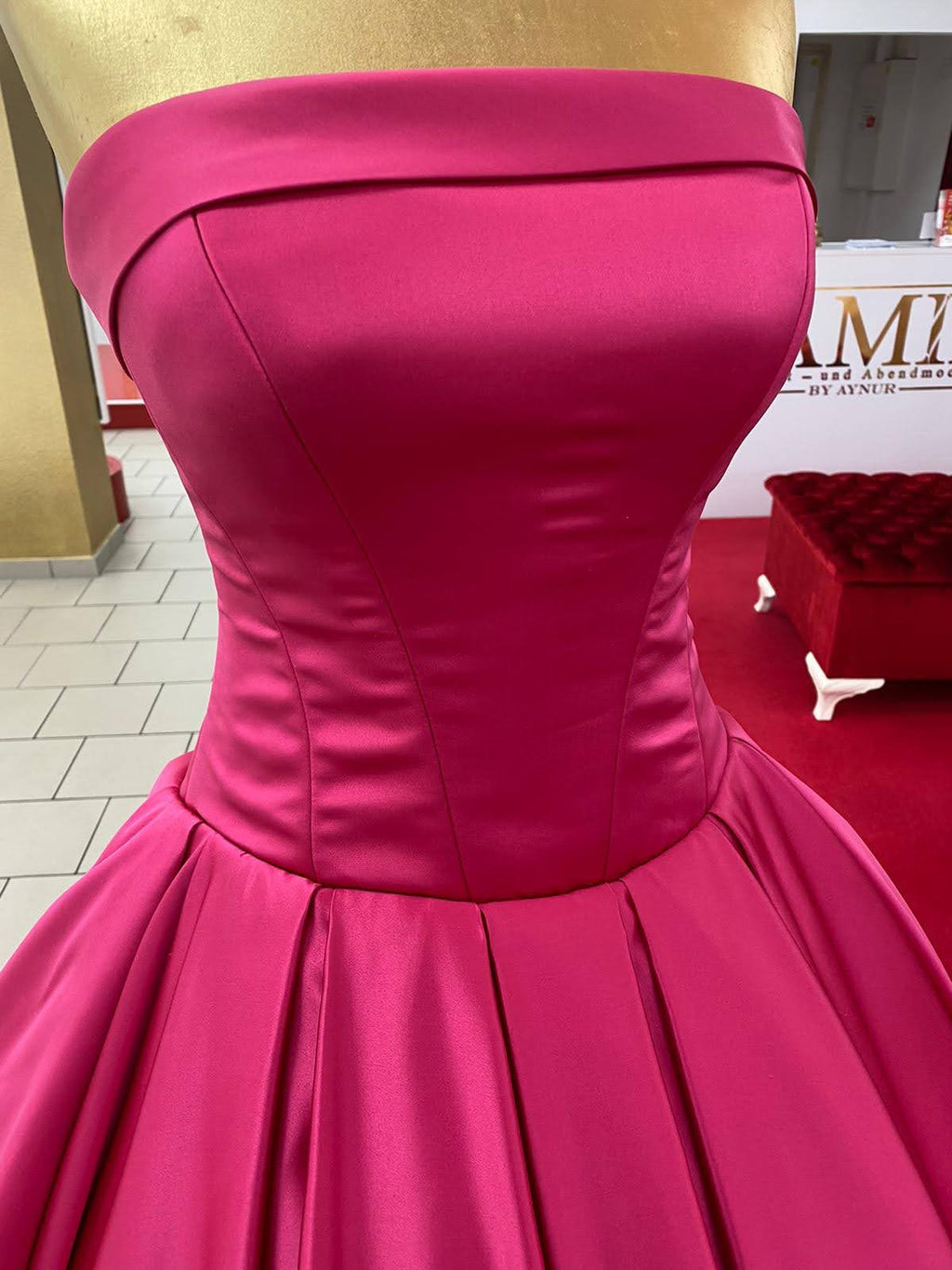 Ballkleid Matmazel – Schleppe – Ansicht 4 | Lamia Mode
