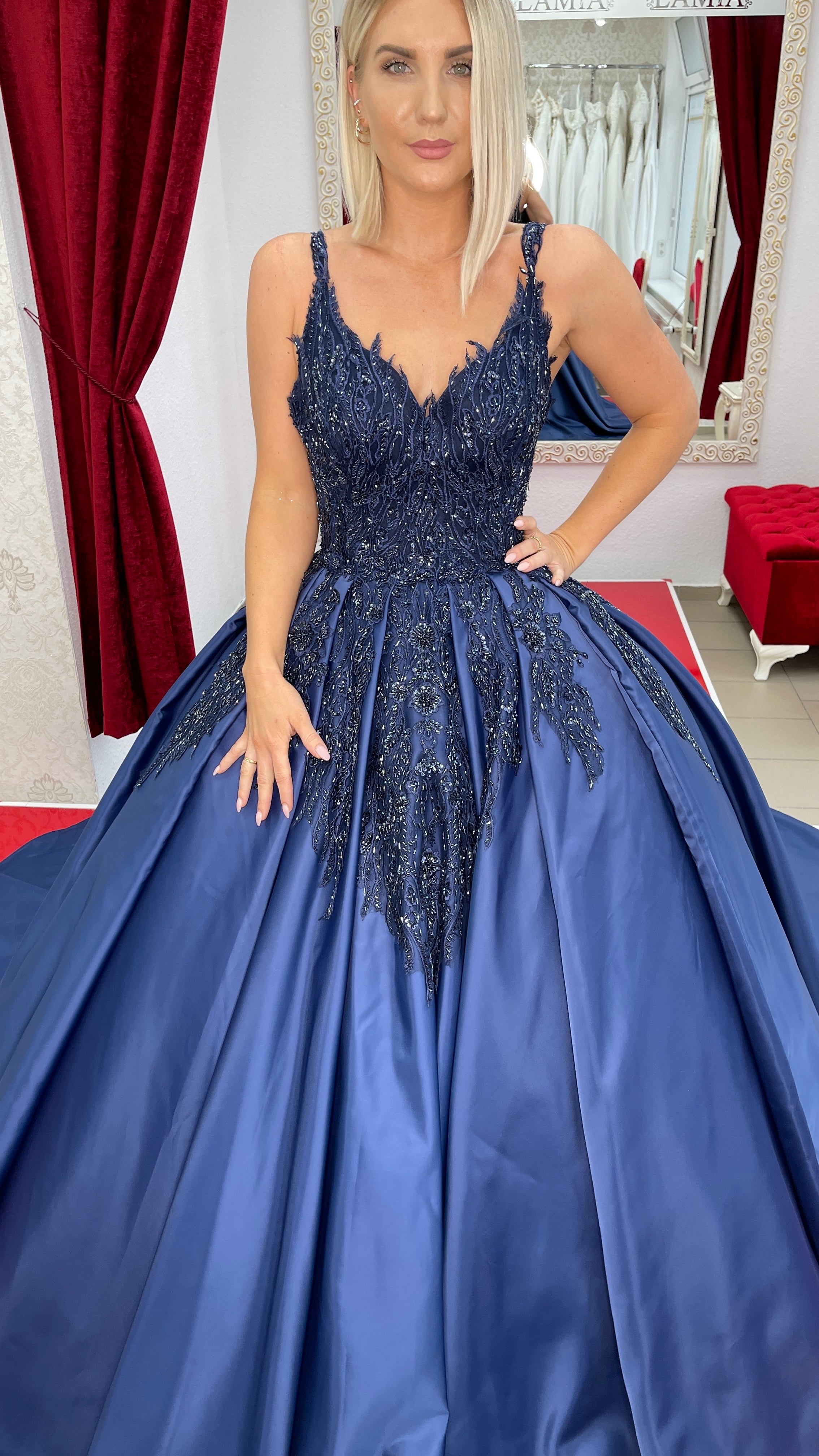 Ballkleid ISLA – Ansicht 3 | Lamia Mode